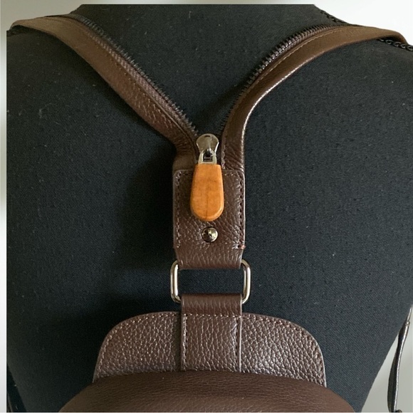 MARTIN & McAUTHUR Leather Sling Backpack Convertible Bag Large 16x …Brown main image 8
